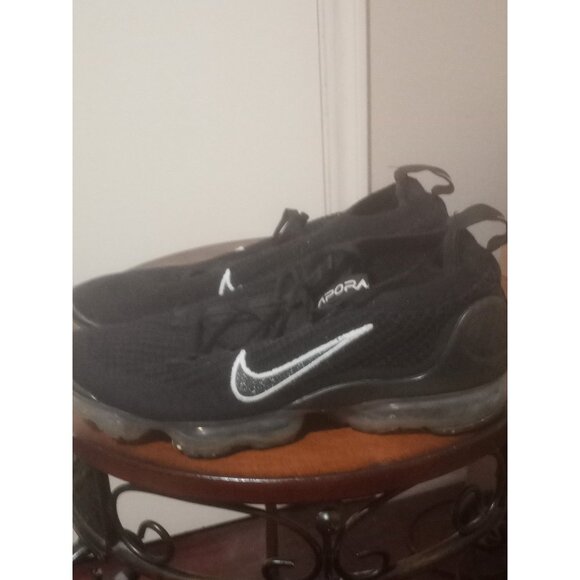 Nike Air VaporMax 2021 Flyknit Womens Size 9.5 Black Running Shoes Sneakers - Picture 8 of 15